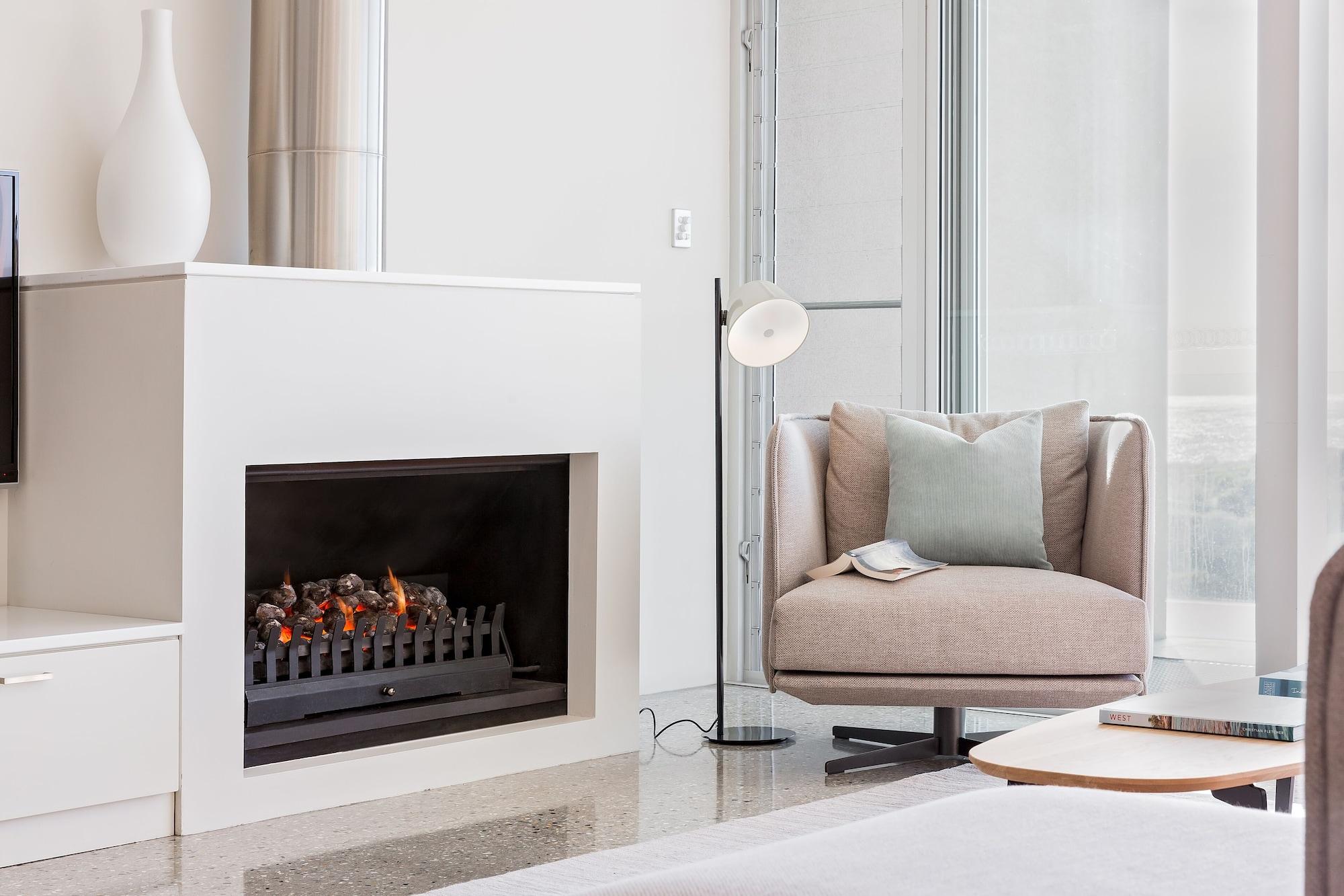 יאלינגופ Smiths Beach Resort מראה חיצוני תמונה A floor lamp