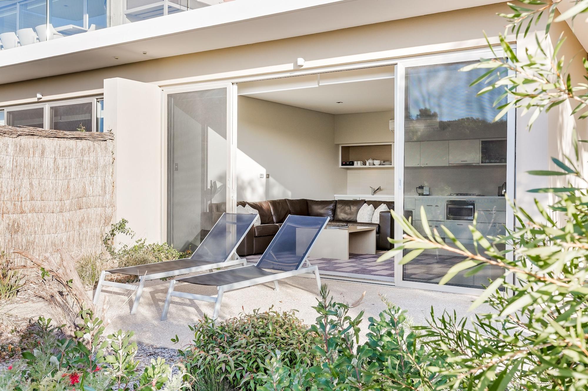 יאלינגופ Smiths Beach Resort מראה חיצוני תמונה A typical apartment at the complex