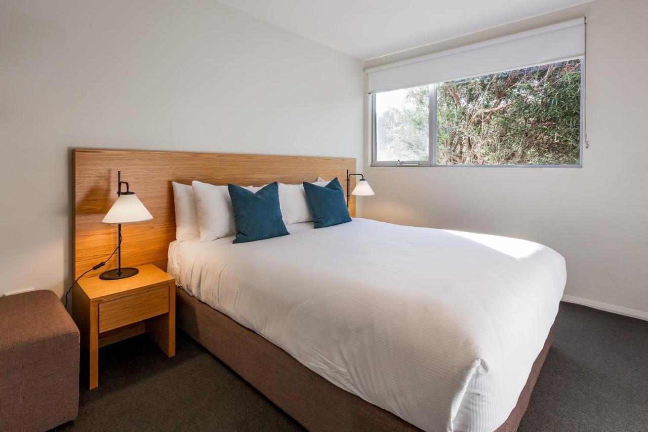 יאלינגופ Smiths Beach Resort מראה חיצוני תמונה A bedroom at the hotel
